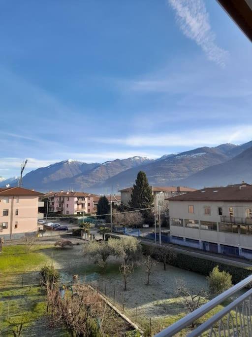 Casa Vacanza "Aurora" Costa Volpino Exterior foto